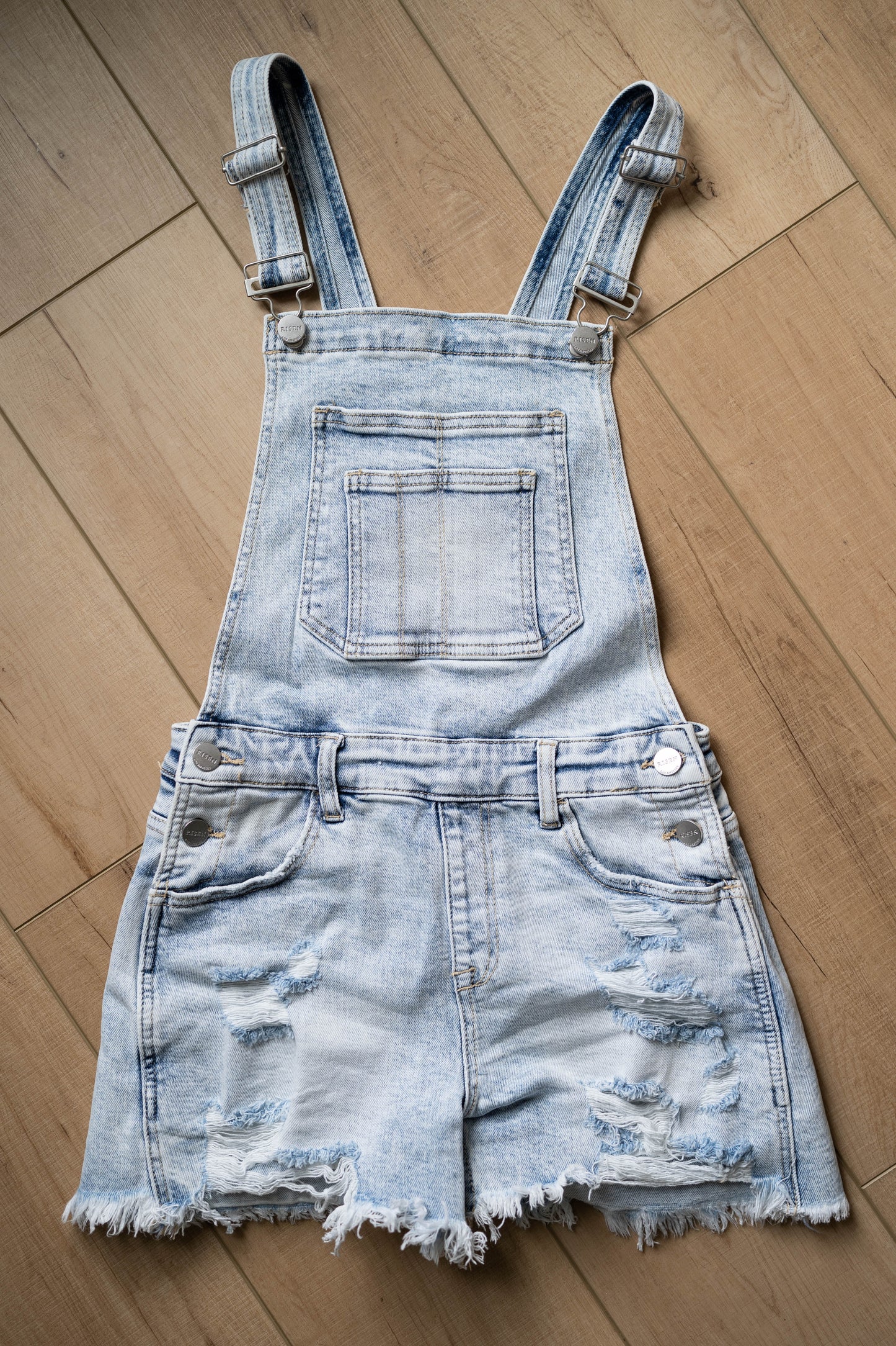 Risen Distressed Shortall